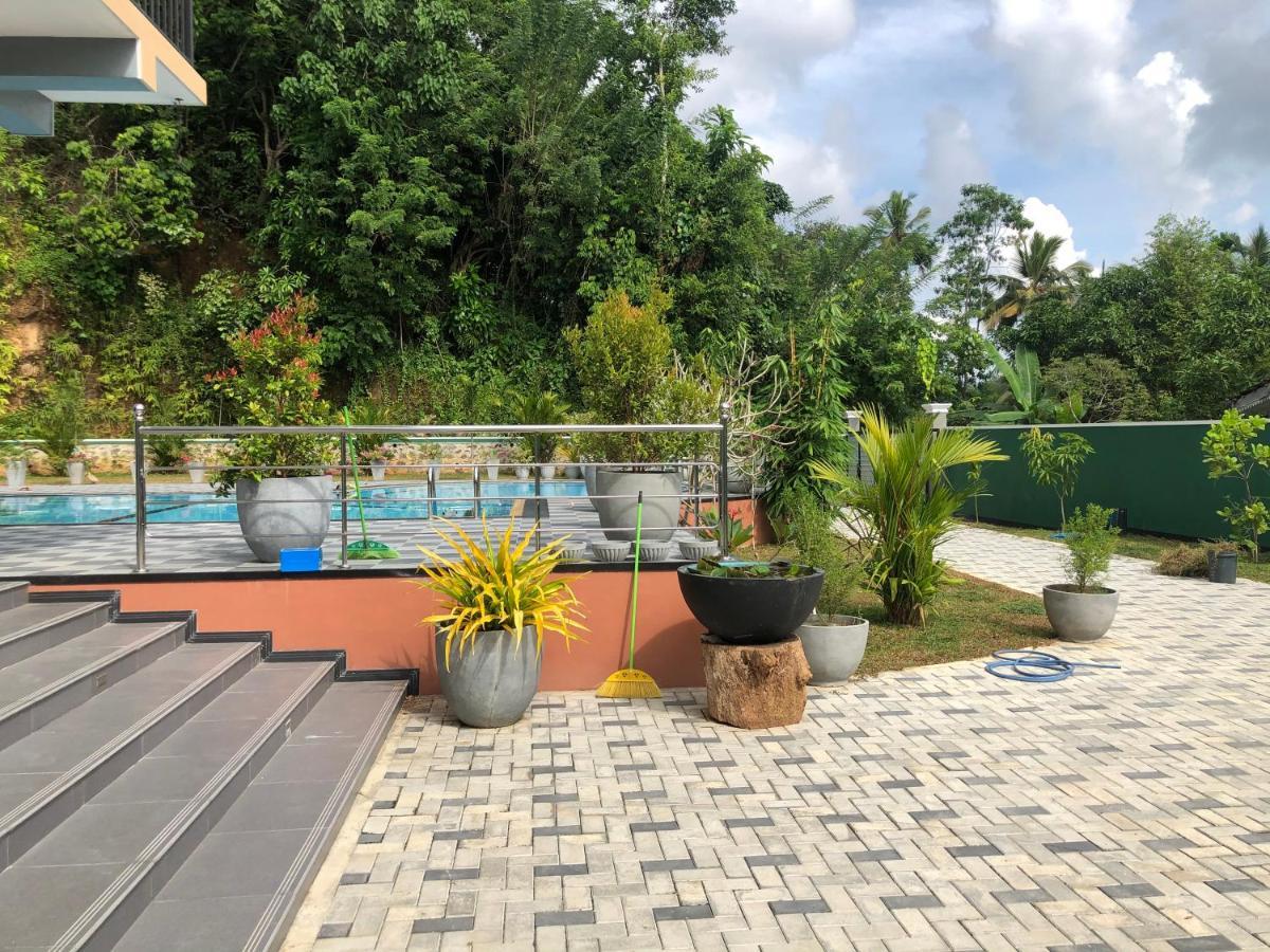 Paradise Hilltop Villa & Apartment Galle Exterior photo